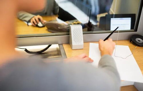 员工离职，社保费处理需谨慎 摄影服务业常见误区解析